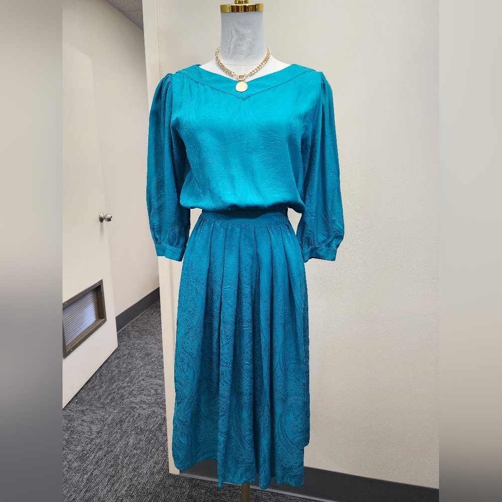 EA Brown Teal Midi SILK Dress V Neck Long Sleeve Pleated Size 4/small